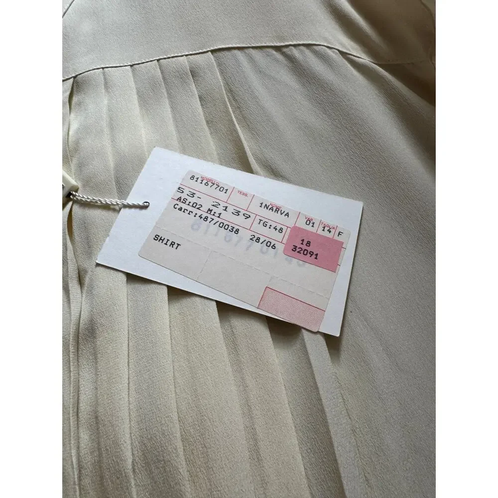 Max Mara 100% Silk Blouse Ivory Pleated Top Quiet Luxury Old Money Retro Classic - Picture 4 of 9